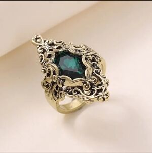 Vintage green gemstone ring